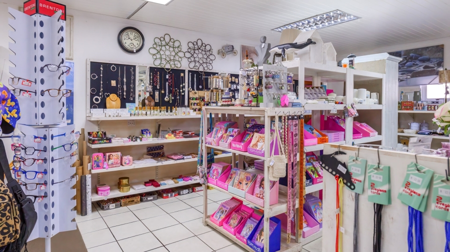 Commercial Property for Sale in Struisbaai Western Cape